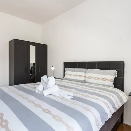 Bernardeta 2 3* Baška