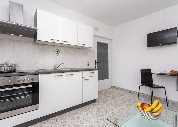 招待所 Bernardeta 2 3*