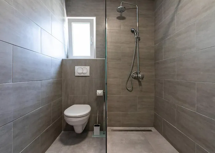 ゲストハウス Bernardeta 2 3*